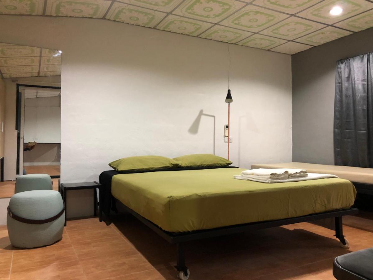 Wassana Sitdharma Guesthouse ترانغ المظهر الخارجي الصورة